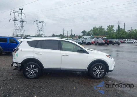2017 Toyota Rav4 Le из США, поврежденный, VIN JTMBFREV1HJ123571